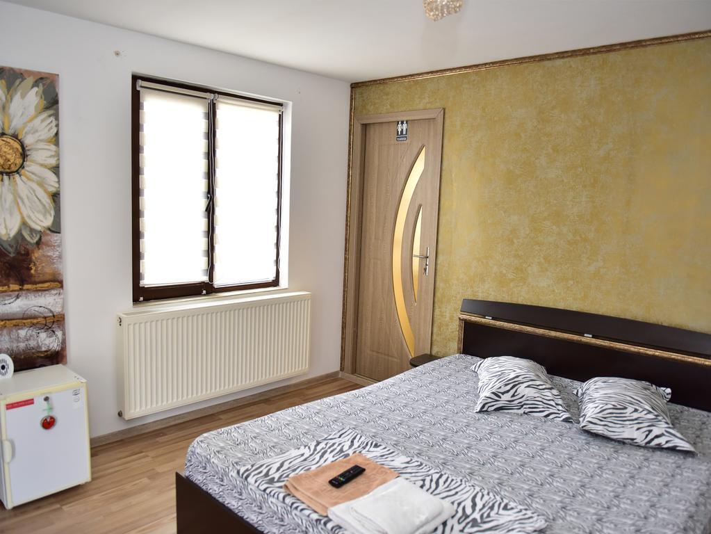 Pensiunea Dely_Cios Vălenii de Munte Extérieur photo