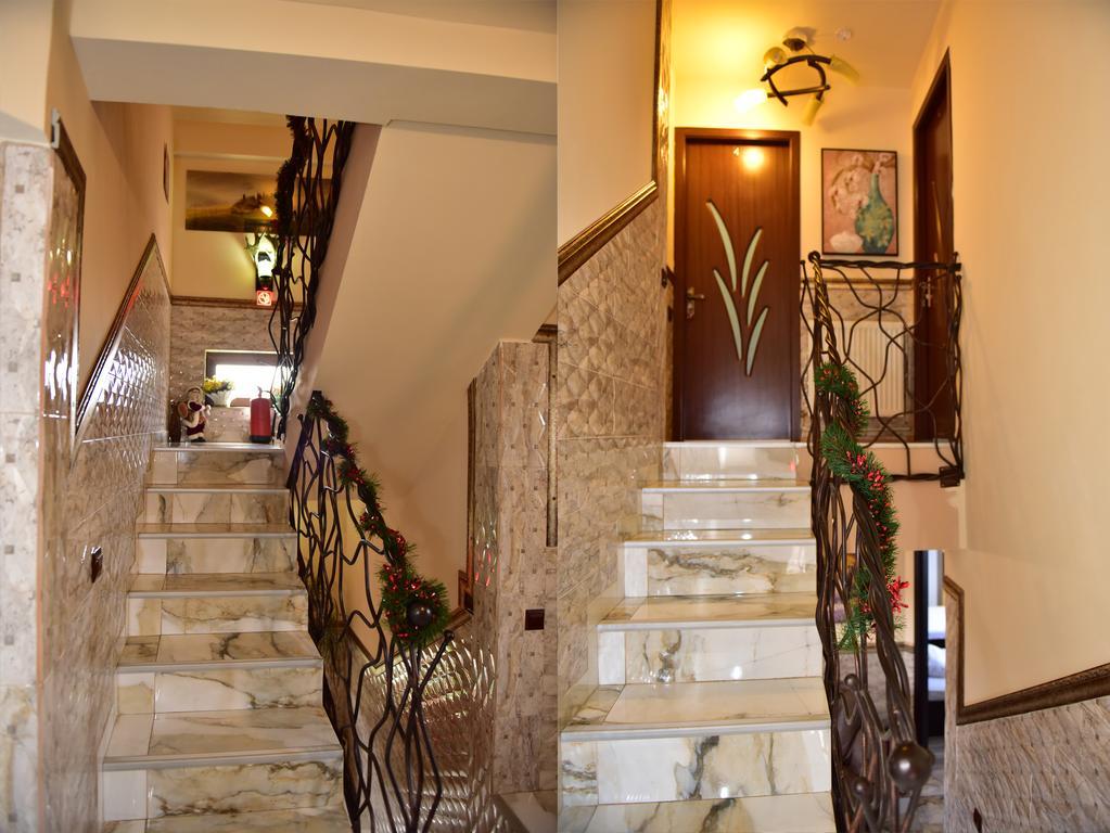 Pensiunea Dely_Cios Vălenii de Munte Extérieur photo