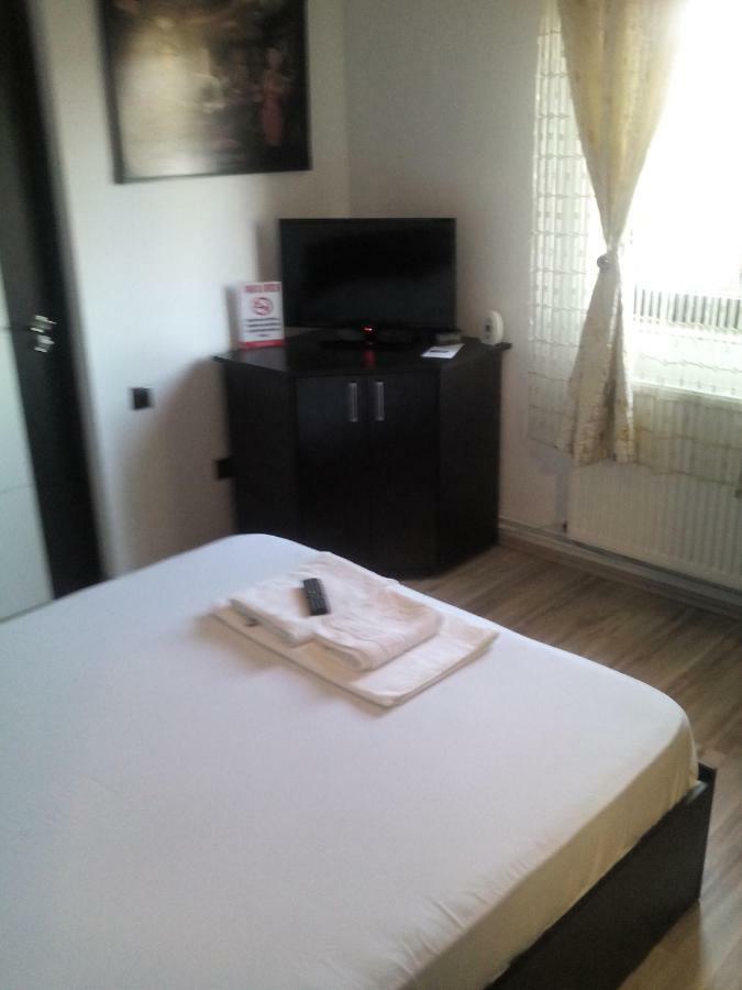 Pensiunea Dely_Cios Vălenii de Munte Extérieur photo