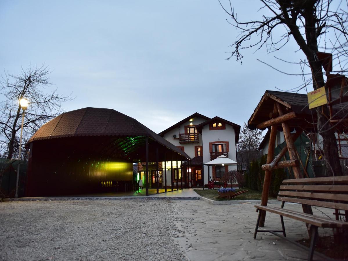Pensiunea Dely_Cios Vălenii de Munte Extérieur photo